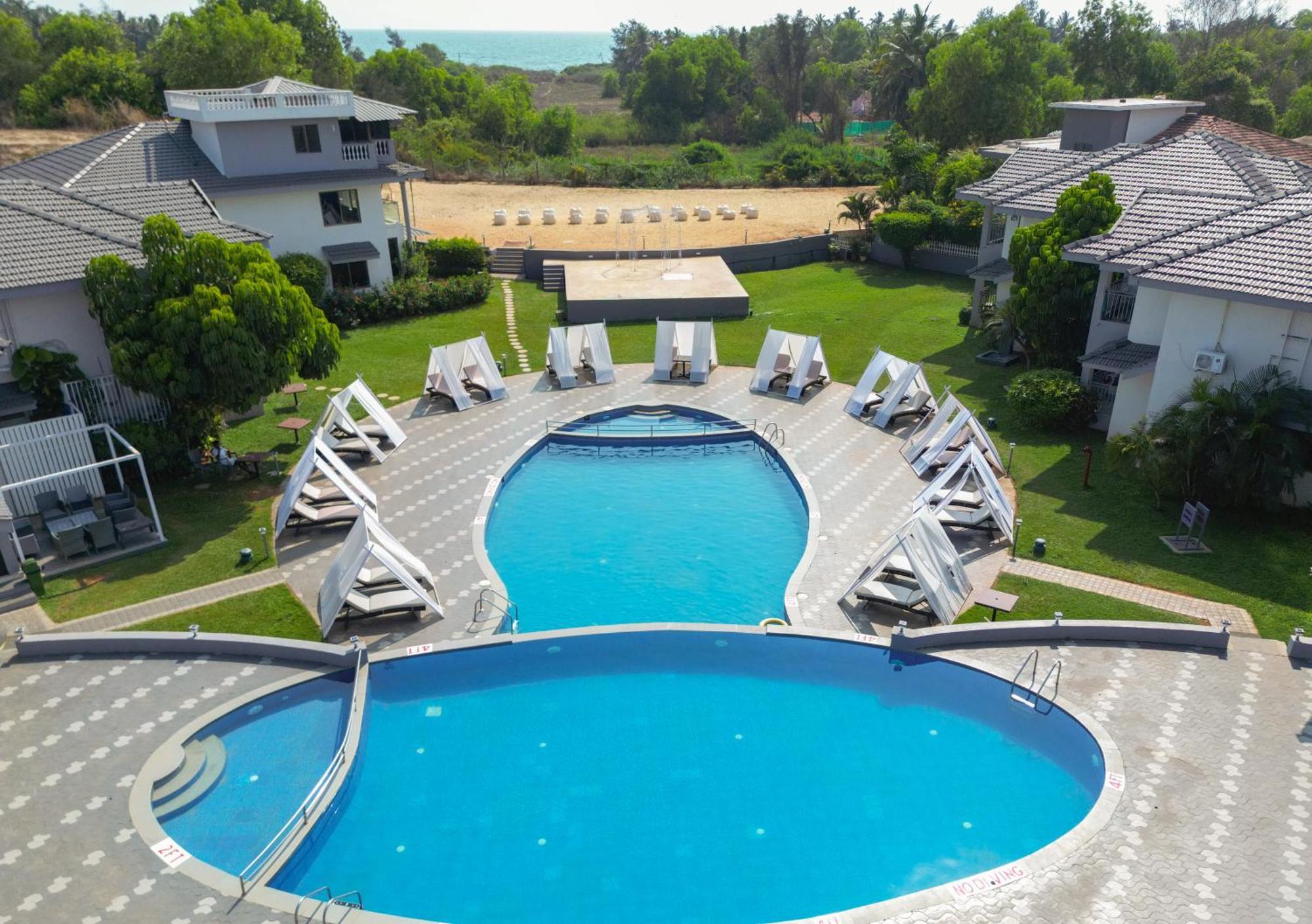 Regenta Baywatch Resort, Goa Benaulim Exterior foto