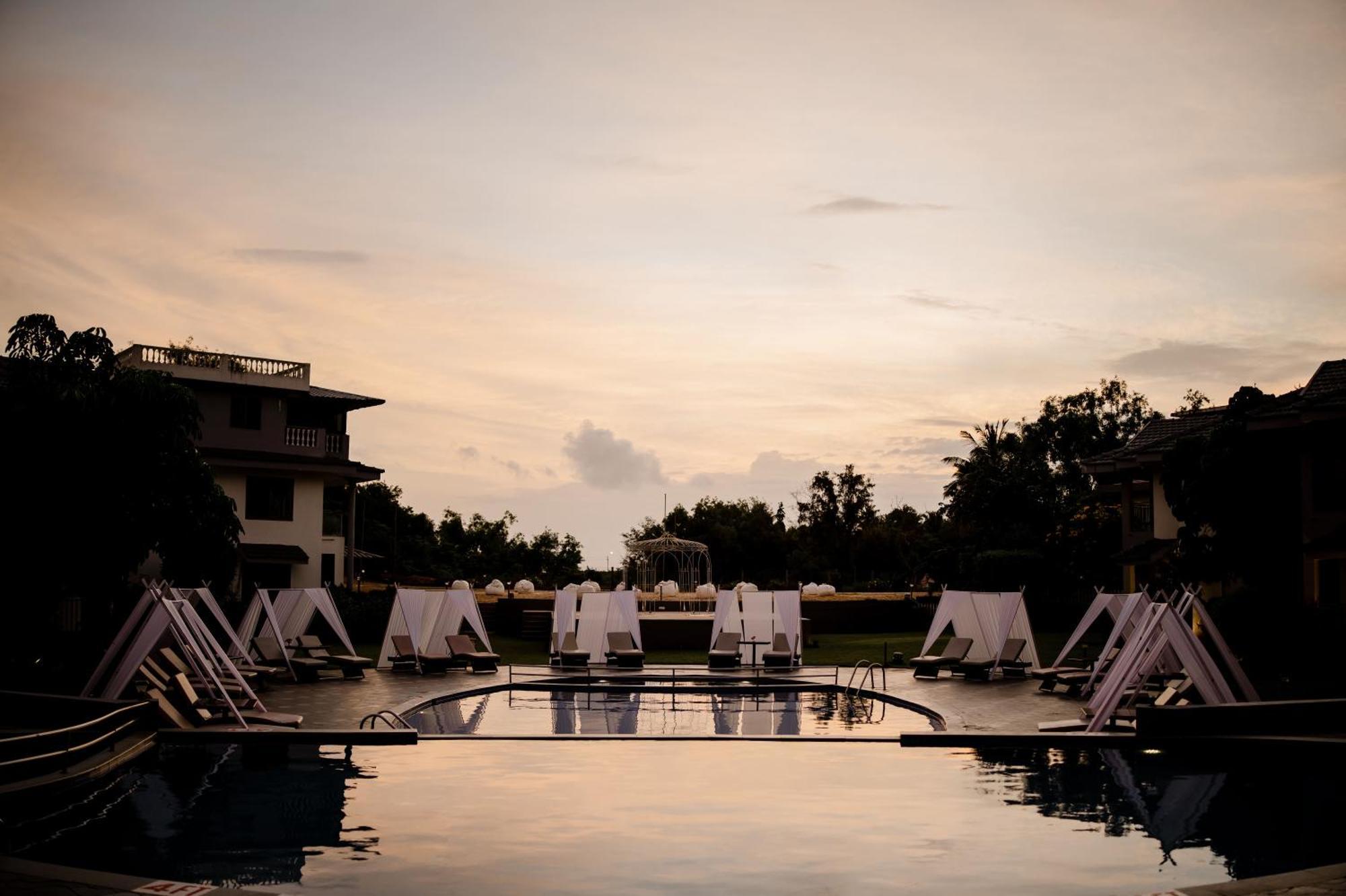Regenta Baywatch Resort, Goa Benaulim Exterior foto